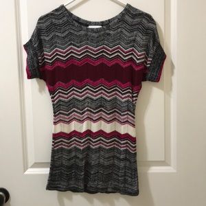 Studio 8 short sleeve lightweight sweater - small